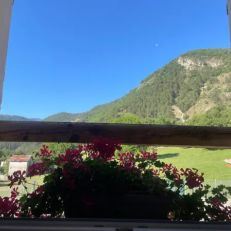 Les Champs étoilés * Castellet-les-Sausses